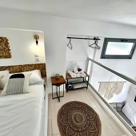 Aparthotel Babatseratsi Skyrian 1 3*