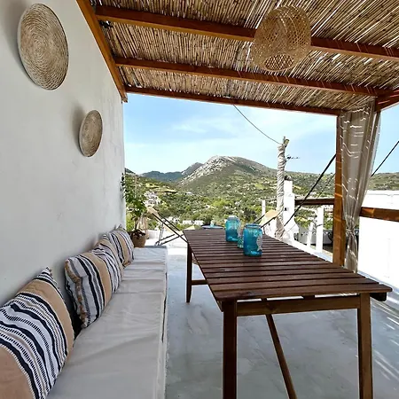 Appart hôtel Babatseratsi Skyrian 1