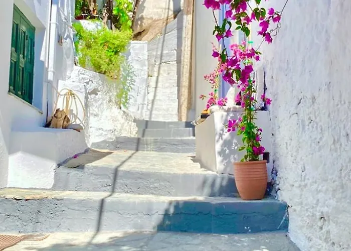 Appart hôtel Babatseratsi Skyrian 1 3*