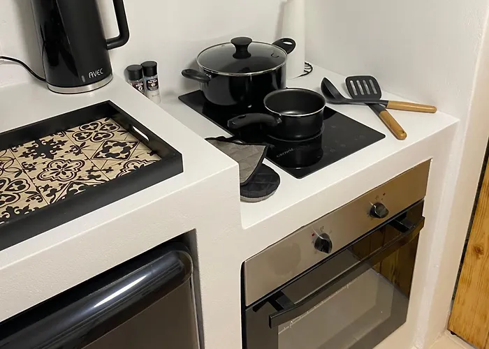 Babatseratsi Skyrian 1 3* Skyros