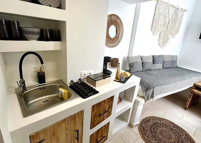 Babatseratsi Skyrian 1 3*